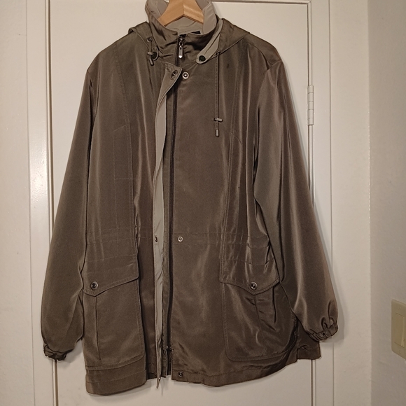EUC Gallery Women's Olive Coat Jacket - Picture 2 of 7
